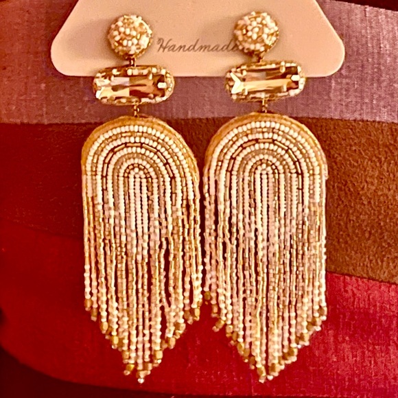 Deepa Gurnani Jewelry - 🌺🎉HP🎉🌺 NWT Deepa Gurnani Luxe Beaded Fringe Chandeliers